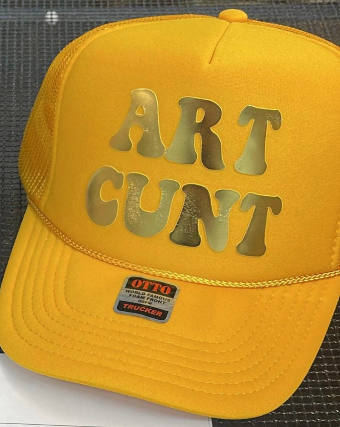 ART CUNT - GOLD